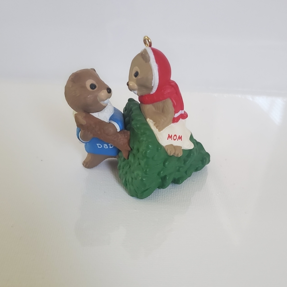 Vintage 1998 Hallmark Dad & Mom Bever Christmas Ornament